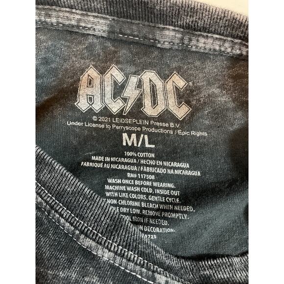 AC/DC 2021 World Tour 1979 Highway To Hell Crop Top Belly Shirt Womens M/L - Picture 7 of 7